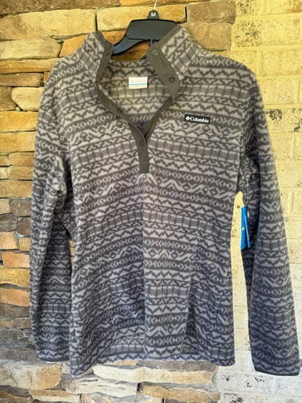 Columbia Tops - Columbia NWT Women's Fleece Pullover-Size Medium